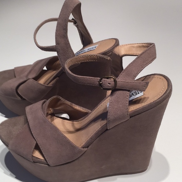 Steve Madden Shoes - Steve Madden Tan Suede OpenToe Sandals 6”Heels 8.5